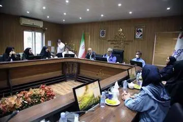 بازدید جمعی از بانوان متخصص از مناطق عملیاتی شرکت بهره برداری نفت و گاز زاگرس جنوبی