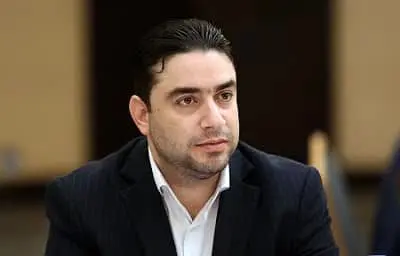 رضایت مشتریان از عملکرد کارکنان بانک سینا در شعب
