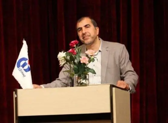 تجلیل از نمایندگان برتر و کارشناسان موفق بیمه های عمر 

