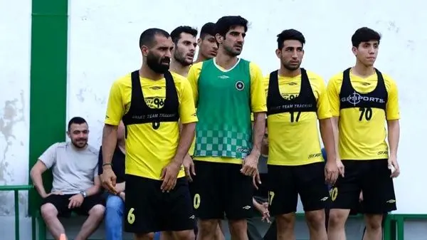 سپاهان امروز به مصاف پیکان می‌رود