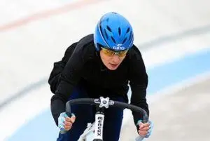 لج بازی با دختر ورزشکار ایرانی به خاطر گناه همسرش! + عکس