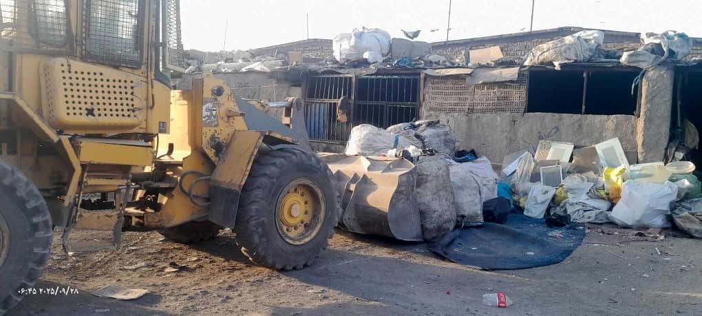 ‍ جمع‌آوری دو مرکز غیرمجاز پسماند خشک در خلازیر جنوبی

