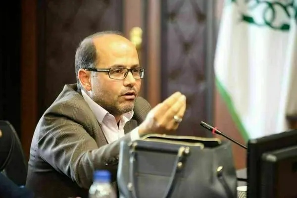 آماده سازی بستر زمین چمن مصنوعی فوتبال در شهرک ولیعصر(عج)