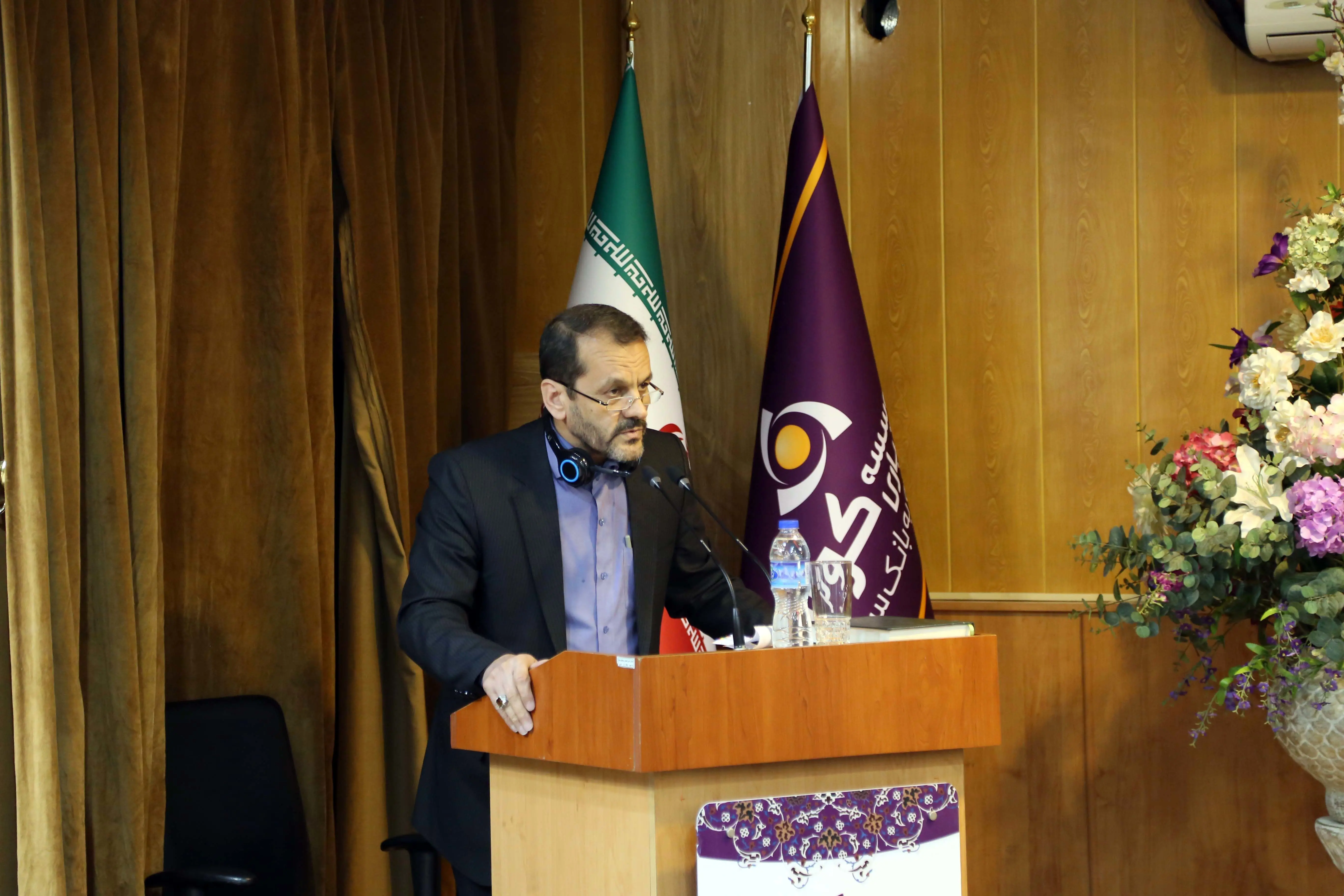 بانک اطلاعاتی جامع از طرح ها و پروژه های تحقیقاتی در حوزه کسب و کار بانک ایجاد می کنیم