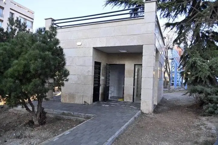 احداث و ساماندهی سرویس بهداشتی بوستان‌های منطقه ۲