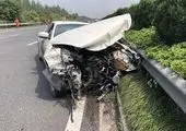 فرار زوج جوان از آتش گرفتن ناگهانی خودروی بی ام و! +عکس