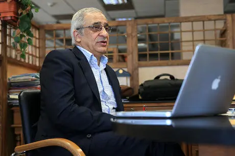 بانک مرکزی واقعیت بازار ارز را پذیرفت
