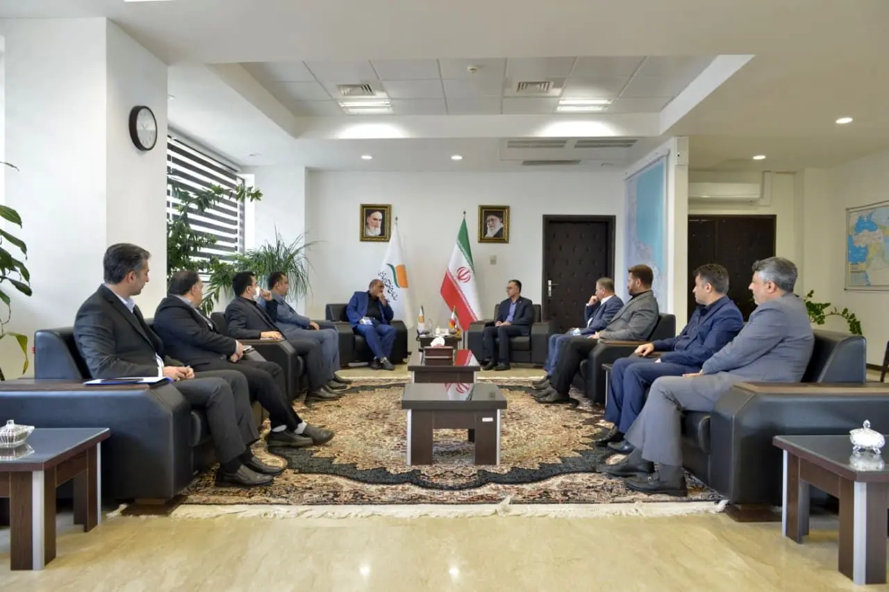 توسعه زیرساخت و افزایش خدمات بندری در بنادر انزلی و کاسپین

