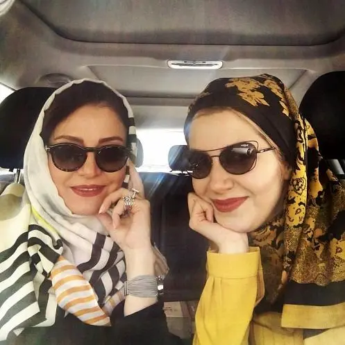 ست کردن مریلا و ملیکا زارعی در خودروشان+عکس