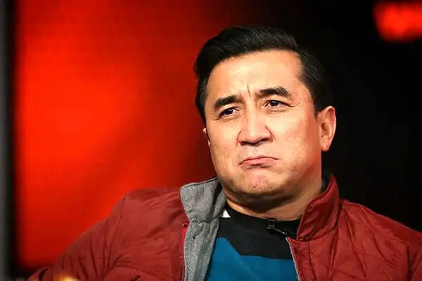 جریمه نقدی و محرومیت برای خداداد عزیزی