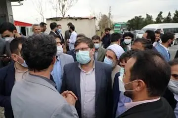 مناطق پایین شهر باید همانند منطقه یک تهران مورد توجه قرار گیرد

