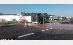 شکلات بزرگراهی را مسدود کرد + تصویر