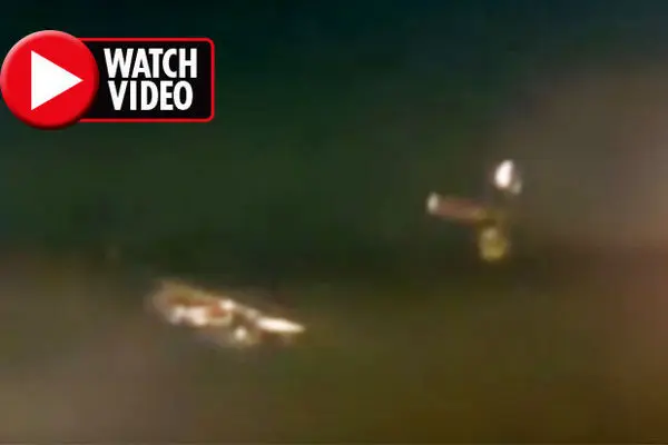 رویت اتفاقی دو ماهواره جاسوسی فرازمینیها در فضا + عکس