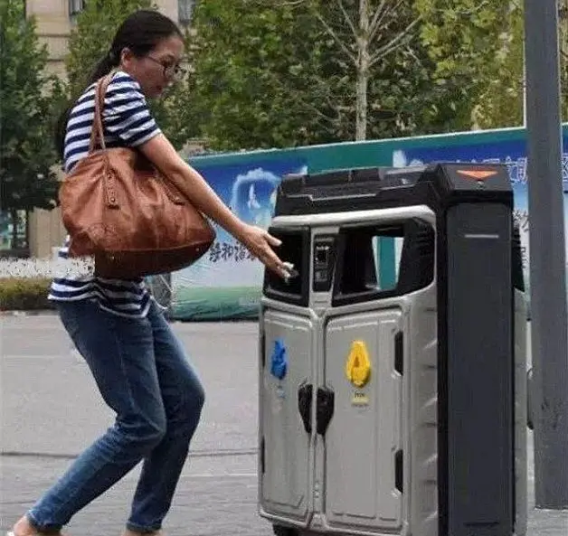 سطل‌ آشغال مجهز به وای فای+عکس
