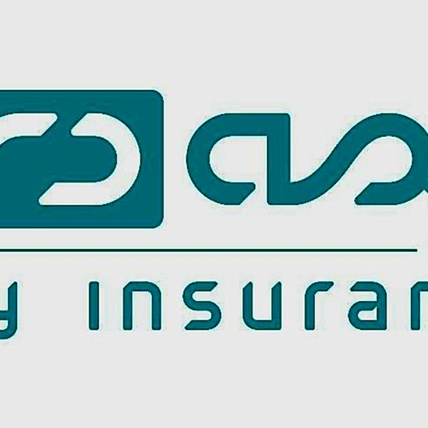  بیمه دی؛ از قهرمانی ورزشکاران تا تجلیل از چهره‌های ماندگار سینما

