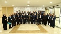 تجلیل رئیس کل بانک مرکزی از روسای شعب موفق بانک سپه

