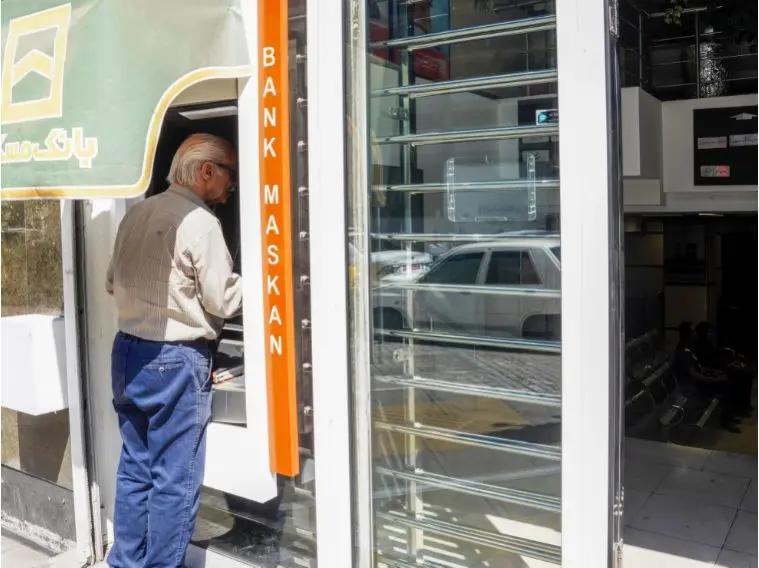 نگاهی به عملکرد بانکداری الکترونیک در آذرماه

