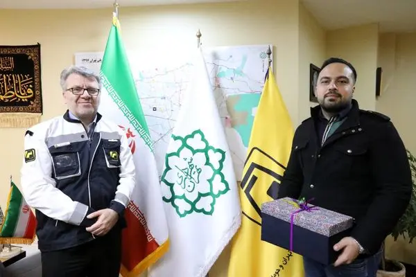 تقدیر از پرسنل مسیحی شاغل در شرکت بهرهبرداری متروی تهران و حومه