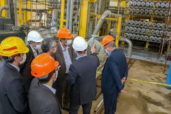 دلیل بازدیدمدیرعامل هلدینگ خلیج فارس  از واحد بازیافت اسمز معکوس  

