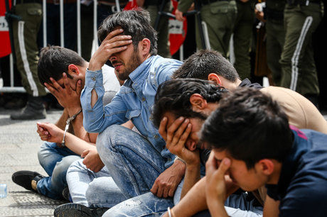 
سرقت میلگرد با ساک دستی
