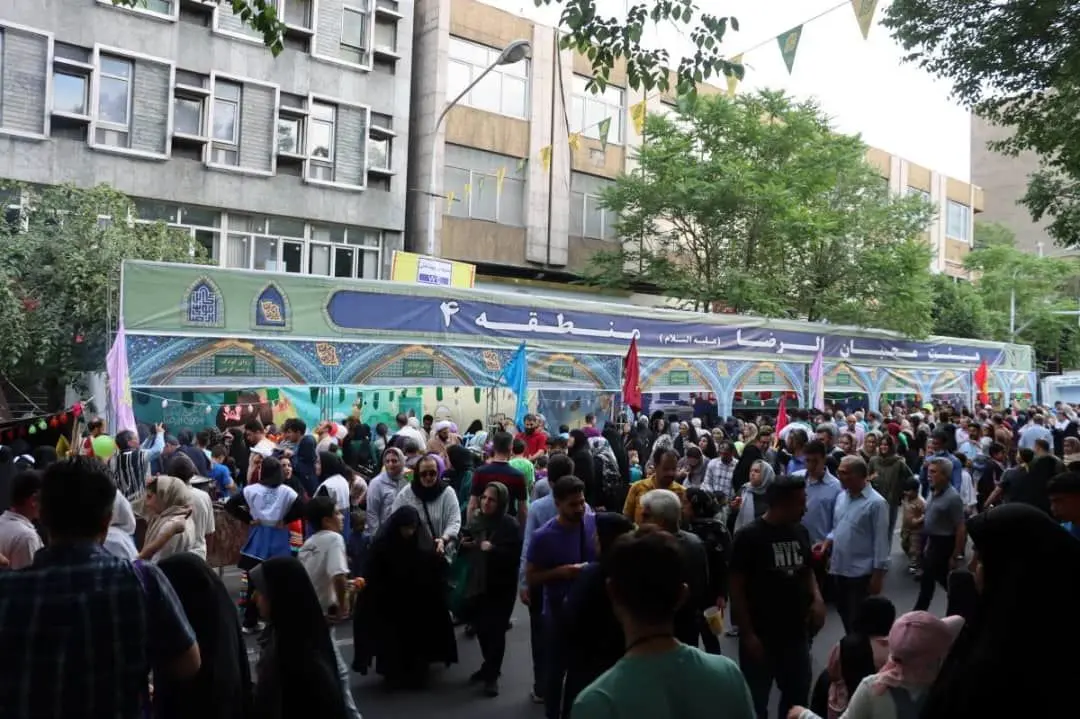 جشن بزرگ امام رضایی ها، فضایی پرشور با مشارکت موکب محبان الرضای منطقه ۴