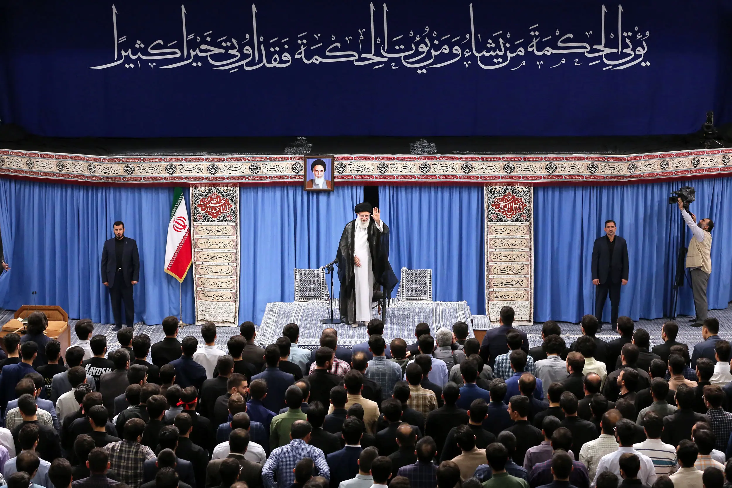 حرکت علمی کشور باید ادامه پیدا کند