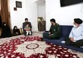  دیدار شهردار منطقه ۱۶ با خانواده شهدا 