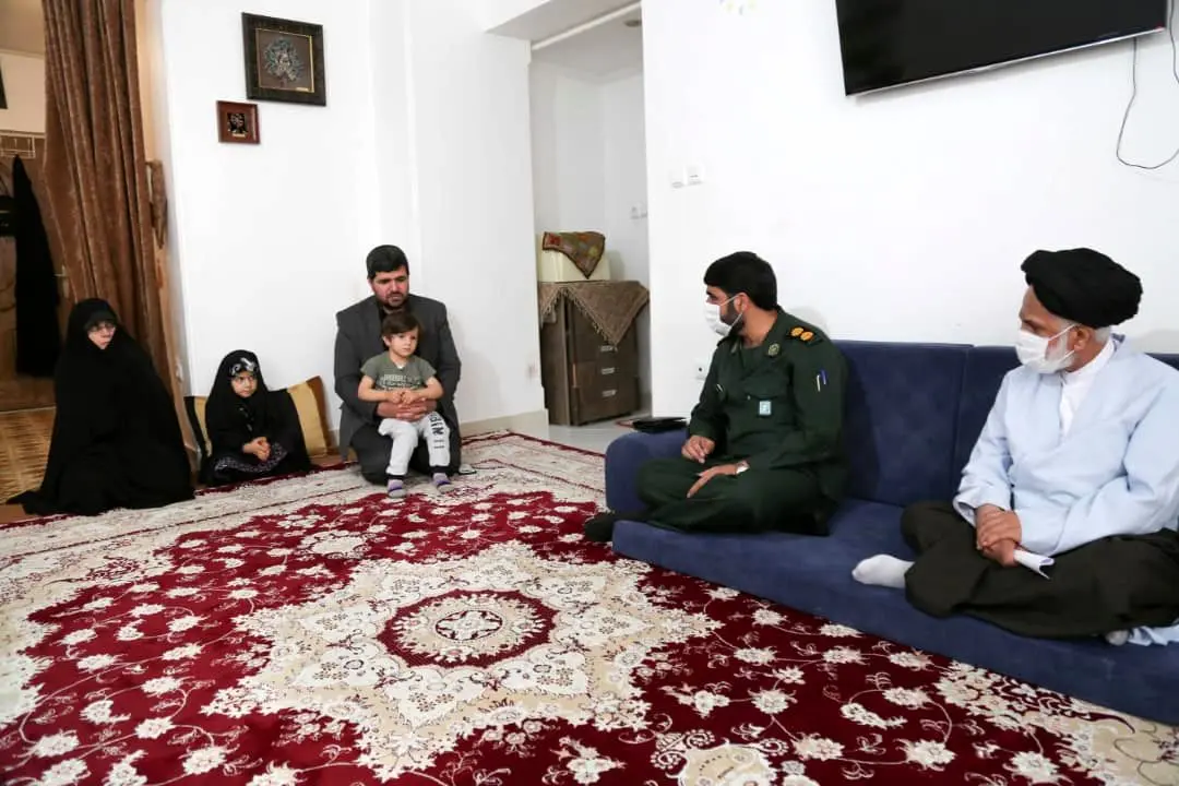 دیدار با خانواده جهادگر آسمانی شیخ احمد خسروی 

