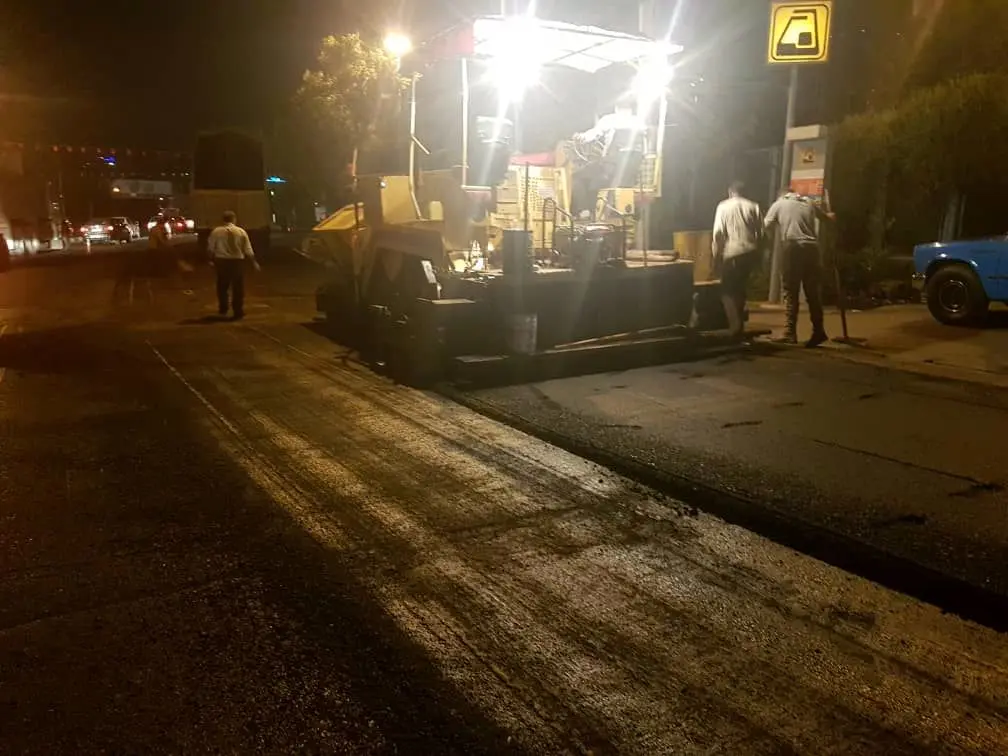 انجام عملیات تراش و روکش مکانیزه آسفالت در منطقه 7 

