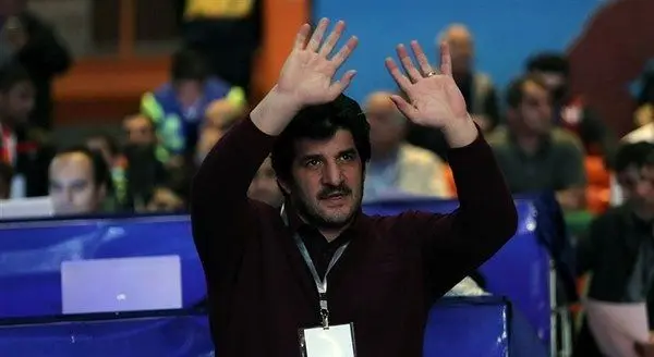 رسول خادم از ریاست فدراسیون کشتی استعفا کرد