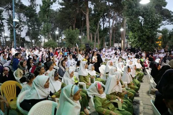 برپایی تورهای گردشگری و کارگاه های آموزشی و تفریحی ویژه دختران در منطقه 19