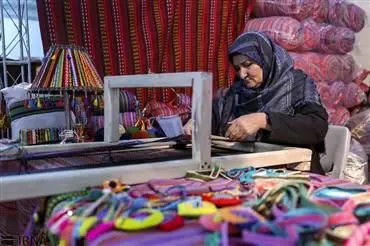 انتقال تجارب کسب و کار توسط زنان کارآفرین منطقه سه

