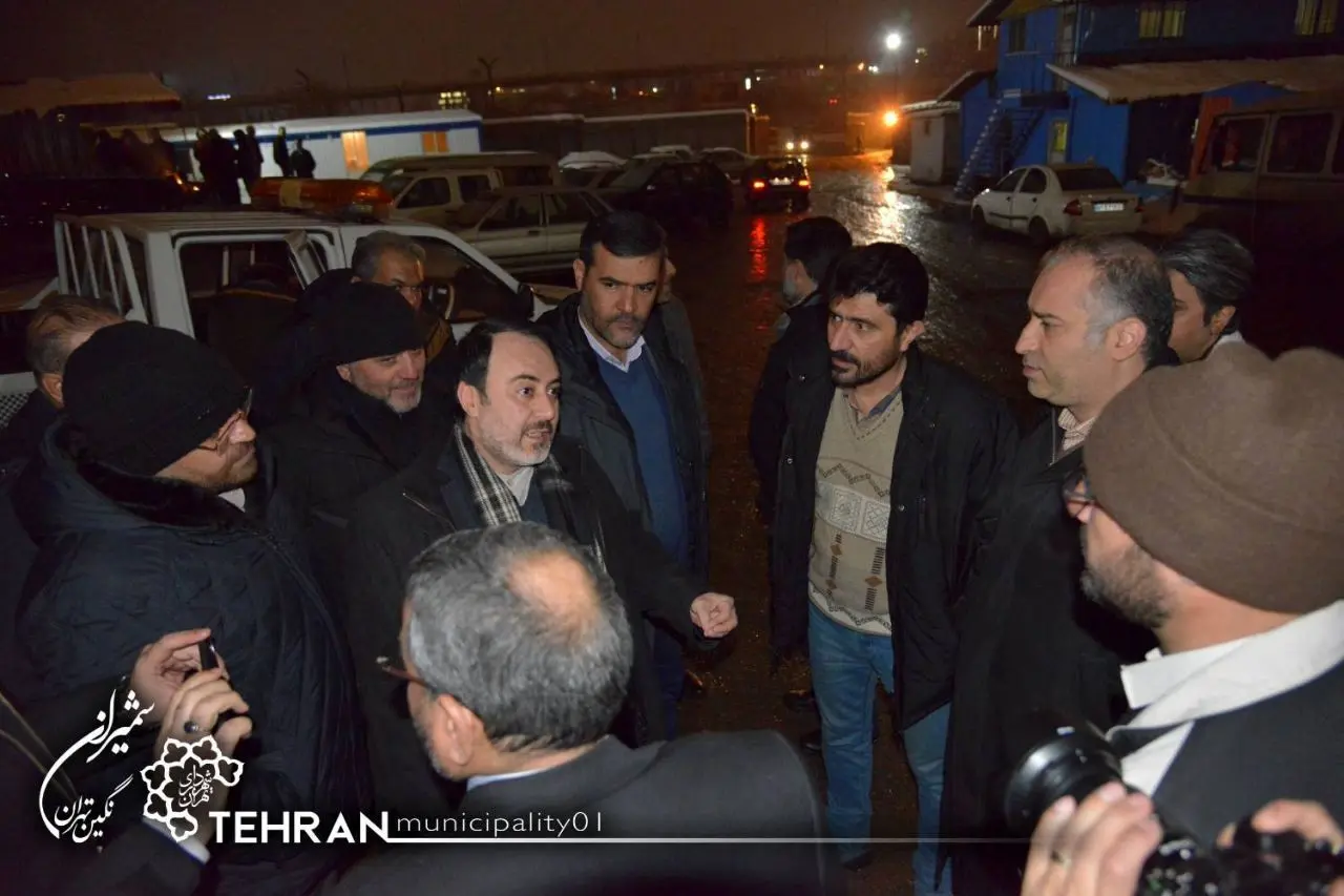 عملیات برف روبی با آماده باش شبانه روزی نیروهای برف روب