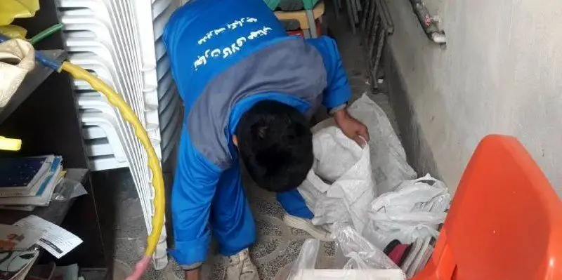 اجرای طرح جمع آوری کاغذ و کتاب های باطله مدارس منطقه 13 
