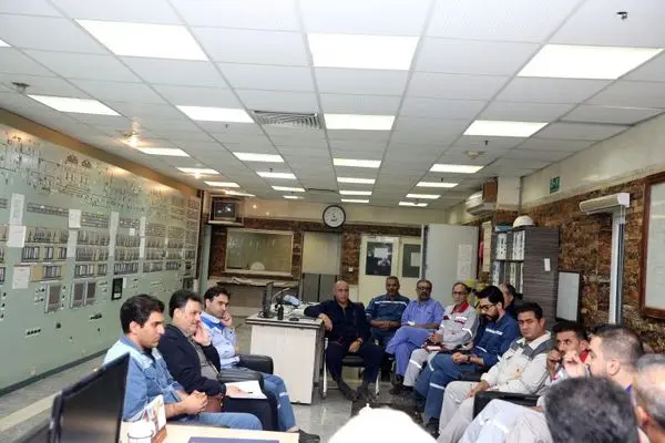 حضور شبانهروزی مشاور مدیرعامل پتروشیمی بندرامام در میان کارکنان