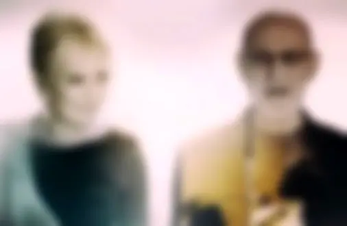 
اظهارات یک اپوزیسیون سلطنت‌طلب درباره دو خواننده لس‌آنجلسی + عکس
