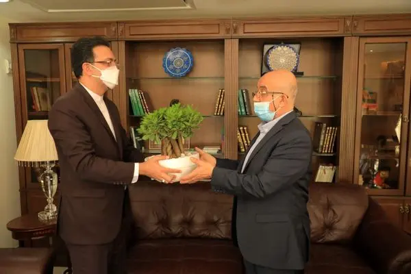 ابلاغ پیام تبریک شهردار تهران به سفرای کشورهای مسلمان  واقع در منطقه2