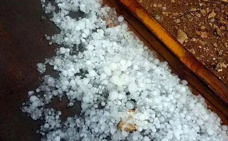 تبدیل تگرگ به باران با استفاده از امواج صوتی در ایران +عکس