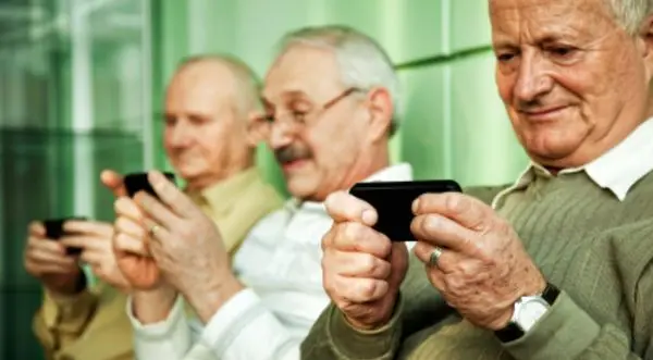 الکترونیکی شدن خدمات به بازنشستگان: از درگاه تا صباآپ