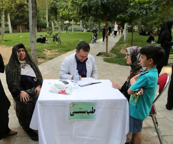 قصه گویی سالمندان برای کودکان در منطقه 15

