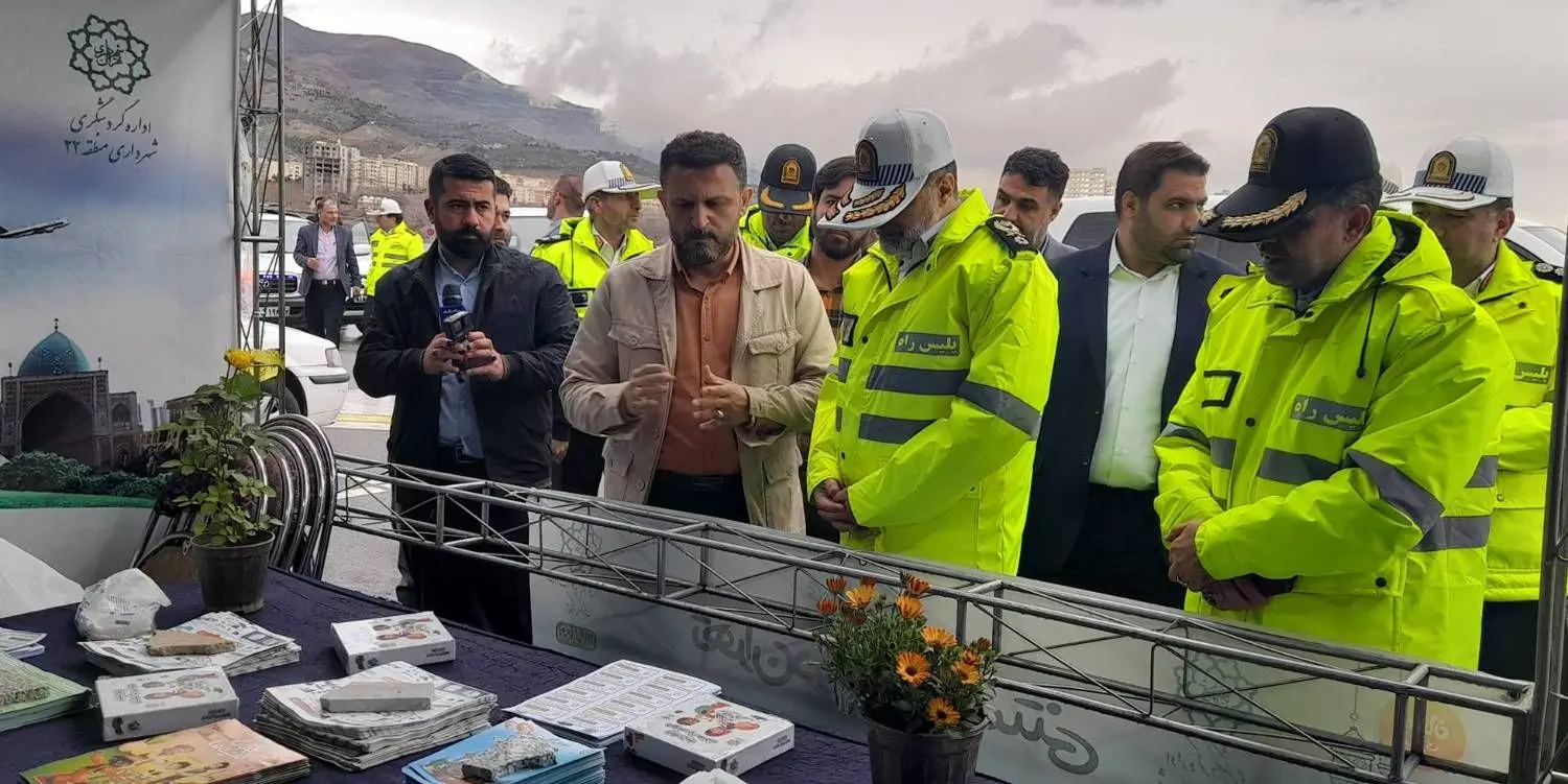 خداقوت سردار رادان به فعالان فرهنگی _ گردشگری شهرداری منطقه۲۲*

