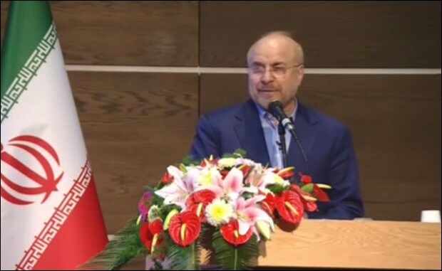 قالیباف: خدای میدان دفاع مقدس از خدای عرضه اقتصاد مقاومتی جدا نیست

