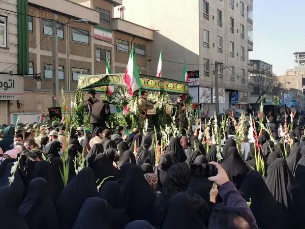 پیکر مطهر دو شهید گمنام در یادمان شهدای منطقه ۱۱به خاک سپرده شد