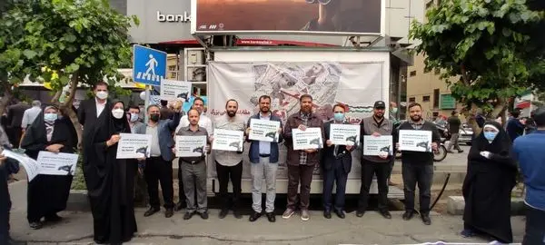 برنامه های فرهنگی شهرداری منطقه یک در خیابان انقلاب برپا شد