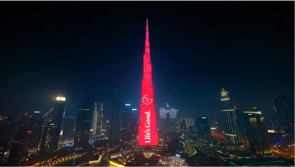 زندگی خوب است اگر لبخند را همراه آن کنید