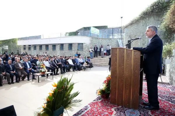 زنگ مجتمع آموزشی تطبیقی و بین المللی پسران تهران به صدا درآمد