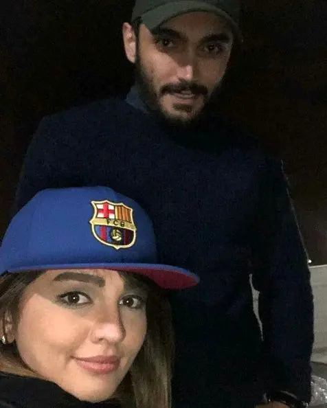 سلفی خانم بازیگر و همسرش با تیپی بازیگر
