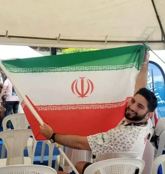 نخستین حضور ایران در مسابقات جهانی موج سواری لانگ برد