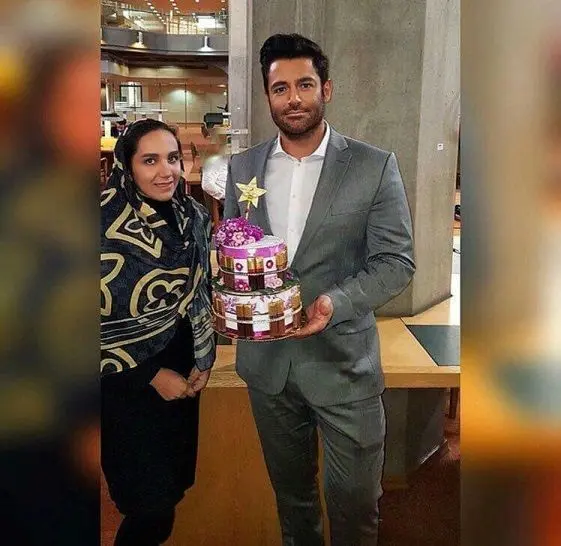 محمدرضا گلزار در کتابخانه ملی+عکس
