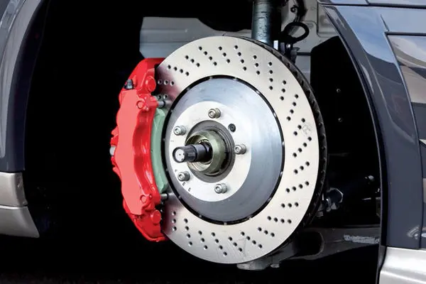 بررسی عملکرد ترمز خودرو